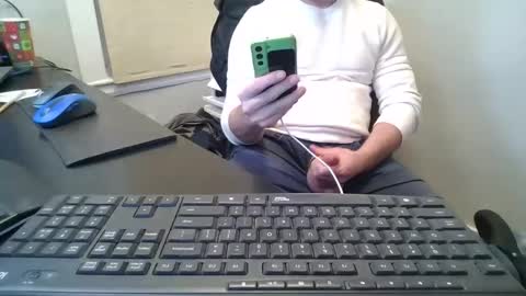 hoverday online show from December 19, 9:21 pm