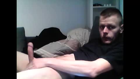 Snapshot of hubikush22 chatting on December 12, 4:53 pm hubikush22 online show from December 12, 4:53 pm
