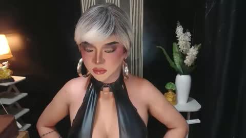 Christine online show from April 24, 2:35 am