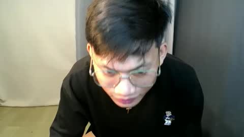 hugecockjames09 online show from September 14, 3:57 pm