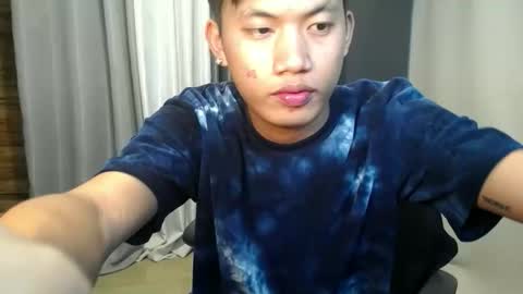 hugecockjames09 online show from October 4, 10:46 am