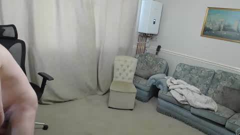 Snapshot of hugedick1965 chatting on October 24, 7:09 am hugedick1965 online show from October 24, 7:09 am