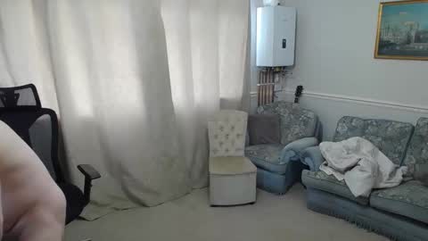Snapshot of hugedick1965 chatting on October 10, 11:38 am hugedick1965 online show from October 10, 11:38 am