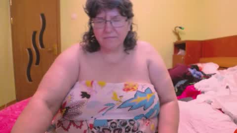 HugeTitsXXX online show from February 11, 1:52 am