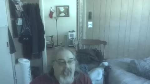 lonely huggy bear online show from February 1, 4:26 pm