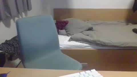 hugoxx22 online show from February 18, 8:25 pm