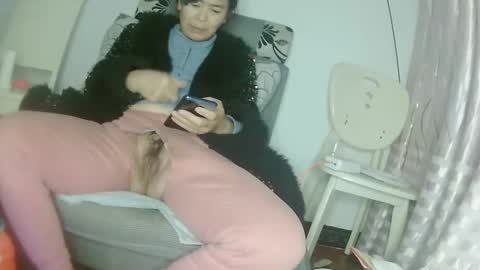 hujiajia520321431 online show from March 22, 12:31 pm