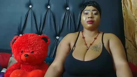 humongoustitss500929 online show from September 30, 5:01 pm