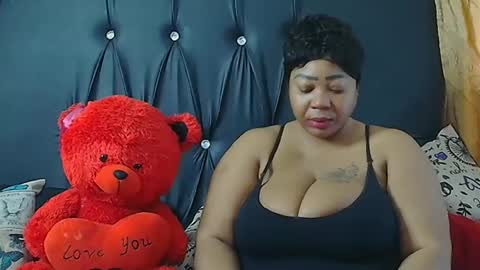 humongoustitss500929 online show from September 24, 7:04 am