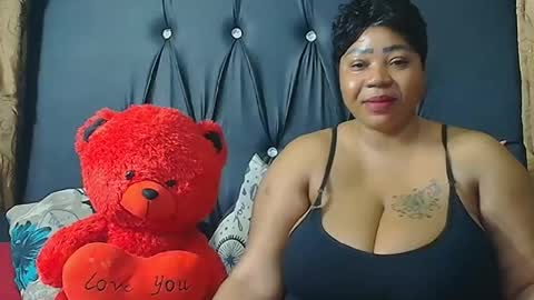 humongoustitss500929 online show from September 27, 7:22 pm