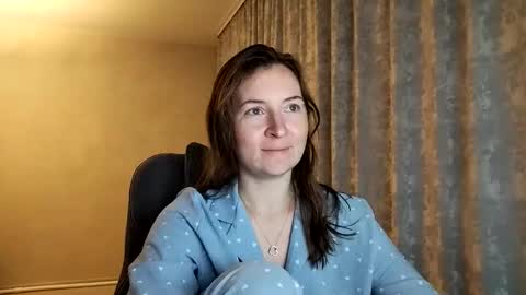 HumpyGrey online show from September 15, 5:03 pm