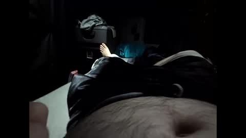 hung20032003 online show from December 15, 2:07 am