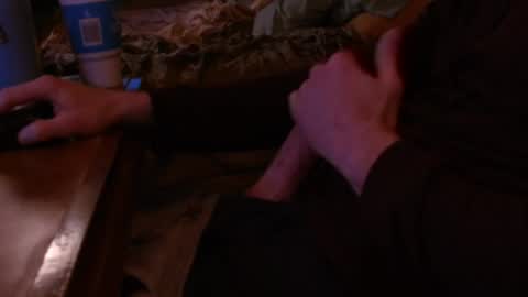 Snapshot of hung9lovespussylipsandnips chatting on December 6, 7:04 am Howdy online show from December 6, 7:04 am