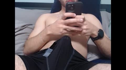 Snapshot of hungchungus420 chatting on January 31, 2:48 am HungChungus420 online show from January 31, 2:48 am