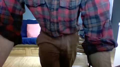 hunghard2004 online show from October 17, 9:46 am