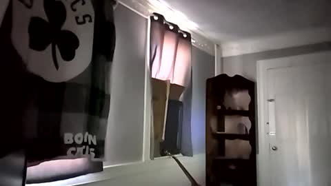 hungitalian40 online show from April 12, 11:58 am