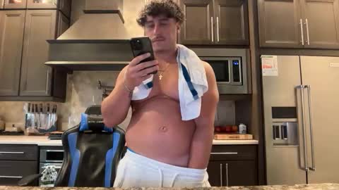 hungkingg22 online show from May 16, 2:49 pm