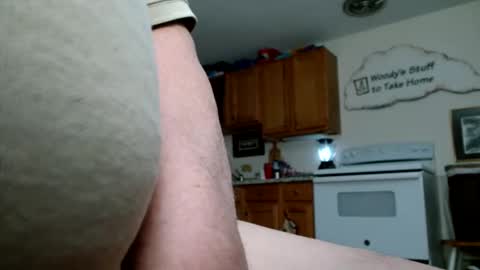 hunglikeahorse063790 online show from April 22, 2:52 am