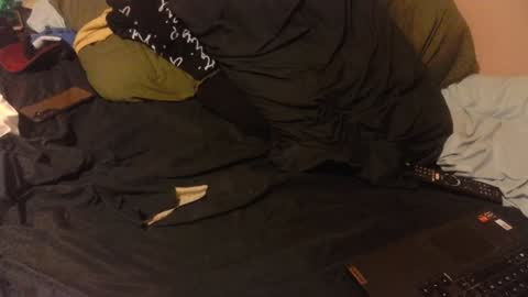 hungluke98 online show from December 1, 8:00 pm