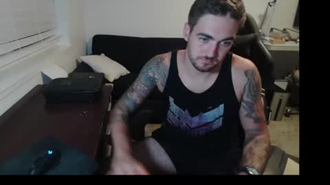 hungmtnman2256 online show from July 19, 6:49 am