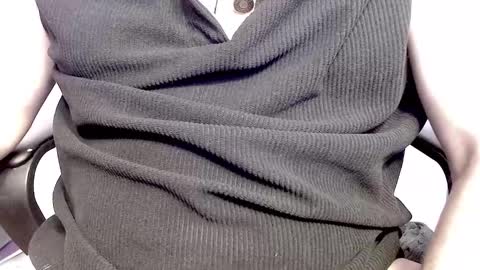 hungnuncutboy online show from February 20, 9:20 pm