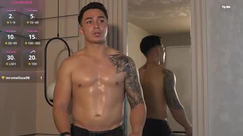 hunk_ryan online show from October 23, 1:23 pm