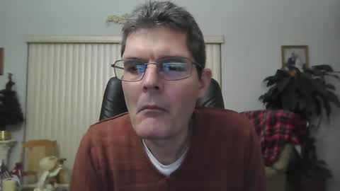 hunkmasclefad458 online show from December 2, 6:57 am