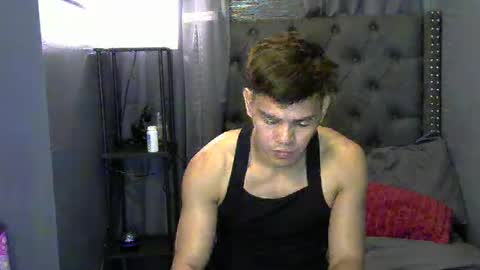 Snapshot of hunkpinoy16 chatting on September 20, 11:24 am Thehunkpinoy online show from September 20, 11:24 am