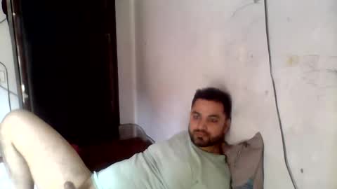 hunkster102 online show from April 18, 3:08 am