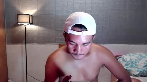 hunkylloyd online show from March 24, 11:49 am