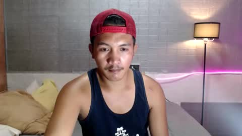 hunkylloyd online show from May 13, 4:44 am