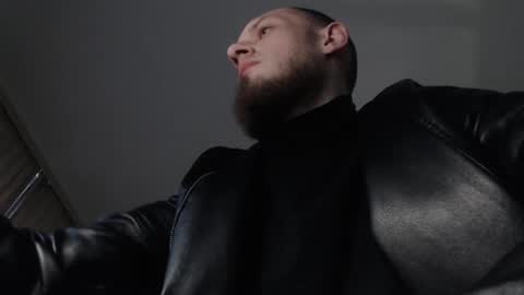 Snapshot of hunkytime chatting on March 8, 3:02 pm I AM NOT A DIRECTOR I AM THE BOSS KINGDADDYSIRSTR8ALPHAMASTER online show from March 8, 3:02 pm