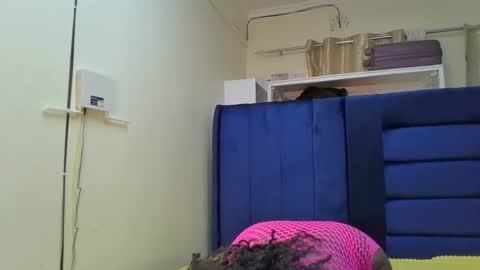 hunny online show from April 22, 11:17 am