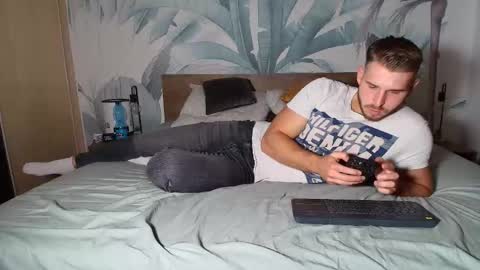 Hunter Bridges online show from October 7, 2:57 pm