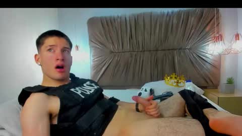 hunterheat_ online show from September 20, 1:14 pm