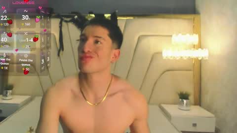 hunterheat_ online show from October 2, 12:04 pm