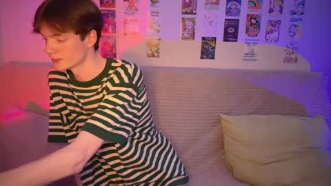 Hunter online show from February 1, 10:02 pm