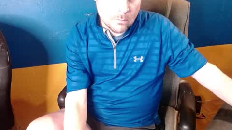 Snapshot of huskyguy chatting on January 27, 5:03 am Huskyguy online show from January 27, 5:03 am