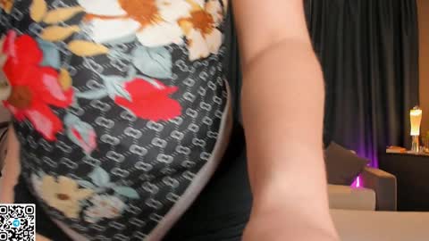 Ayla online show from January 6, 10:58 pm