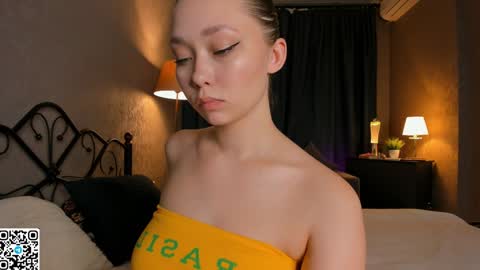 Ayla online show from January 12, 8:25 pm