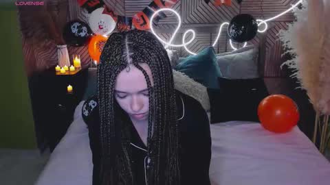 Julia online show from October 19, 9:41 pm