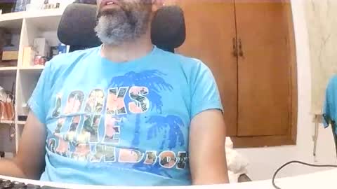 Snapshot of hyperpau chatting on September 18, 2:48 am Hyperpau online show from September 18, 2:48 am
