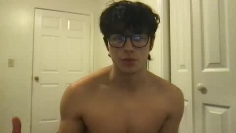 hyunluv online show from February 3, 8:51 am