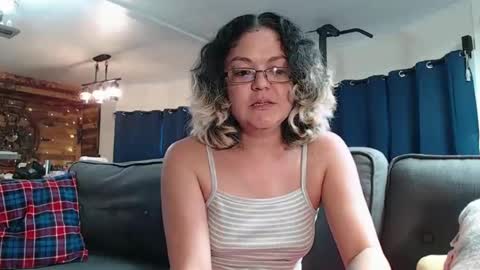 ShortStuff online show from February 12, 10:04 pm