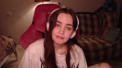 Snapshot of i_love_icecream chatting on February 2, 5:37 pm elisabeth online show from February 2, 5:37 pm