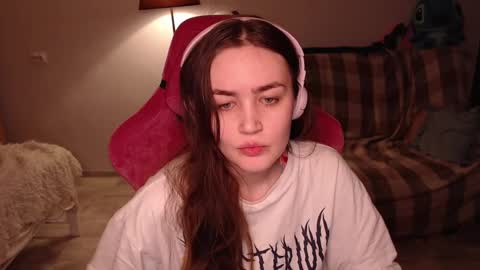 Snapshot of i_love_icecream chatting on February 1, 5:26 pm elisabeth online show from February 1, 5:26 pm