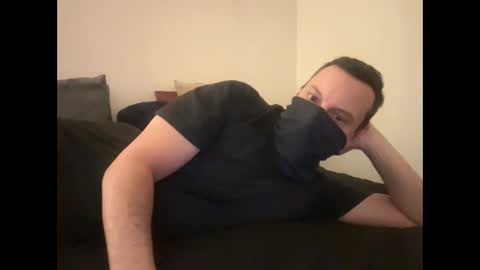 Snapshot of i_o_ro chatting on December 2, 12:56 am i o ro online show from December 2, 12:56 am