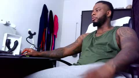 Mr H Independent model online show from November 4, 1:29 am