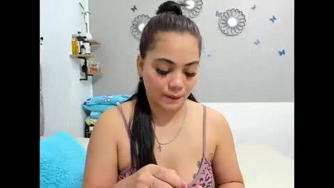 iam_mai online show from September 16, 2:13 am