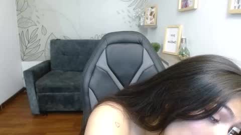 Snapshot of iam_megan1 chatting on January 11, 3:23 am Megan online show from January 11, 3:23 am